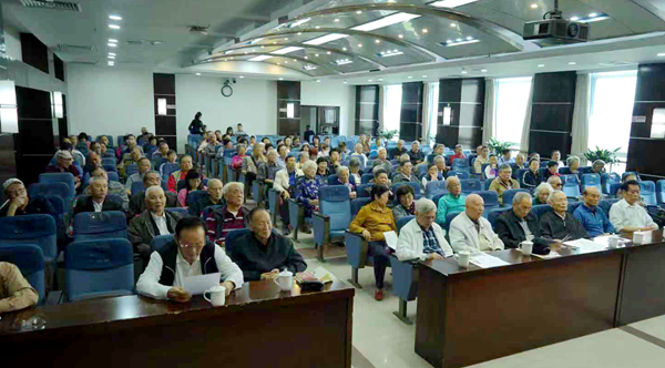 快猫
召开离退休干部职工2019年度工作情况通报会2_600.jpg