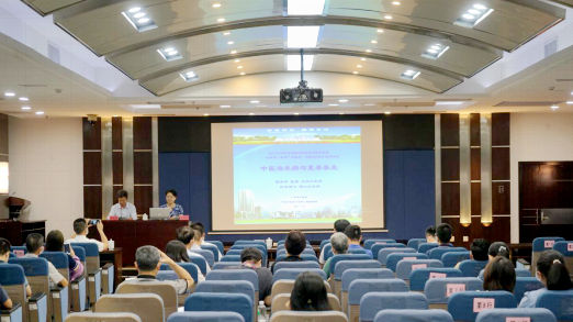 快猫
举办健康专题讲座关爱干部职工健康_500.jpg